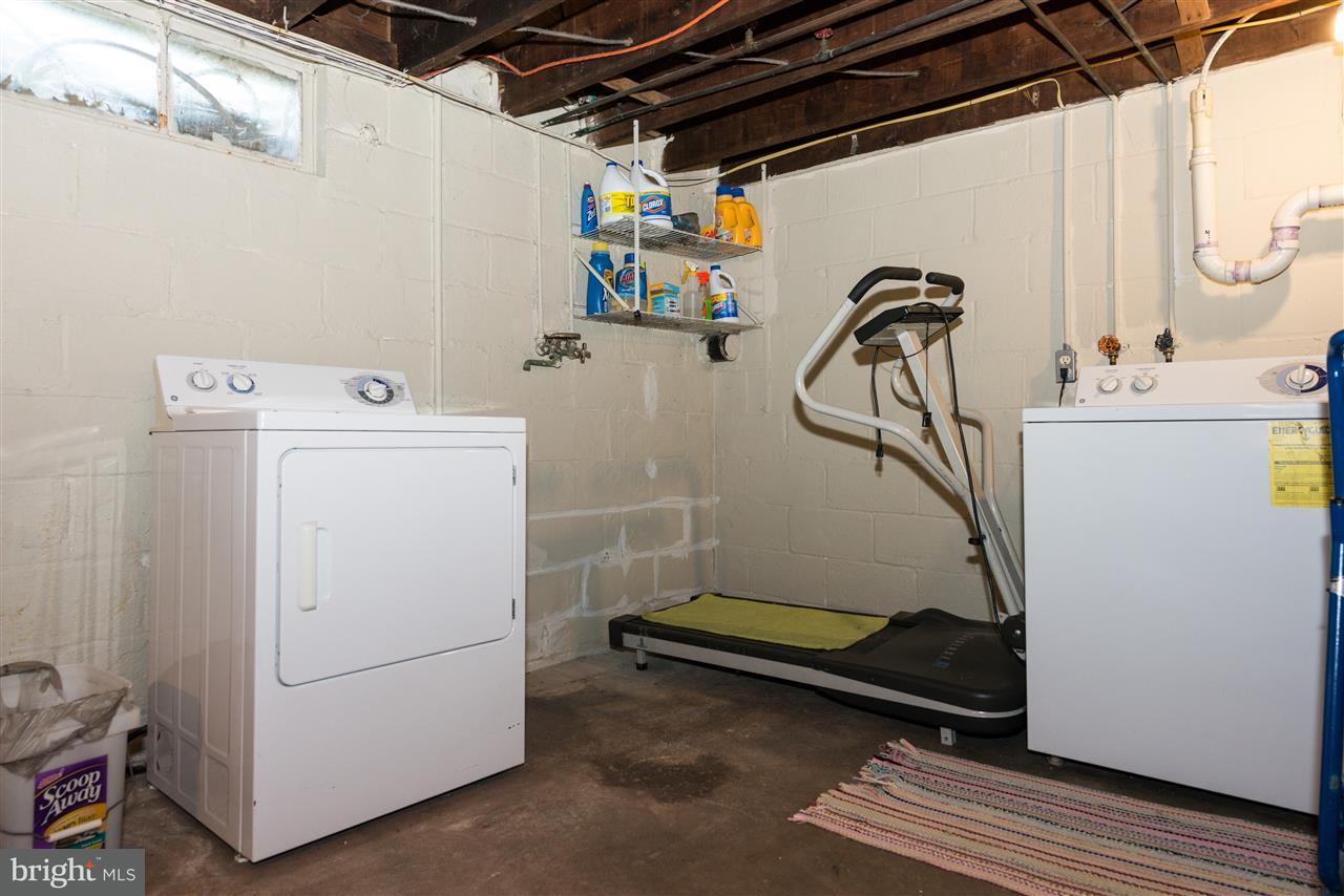 569 East Canal Road York, PA 17404 - Photo 19 of 25 Gallery Image 19