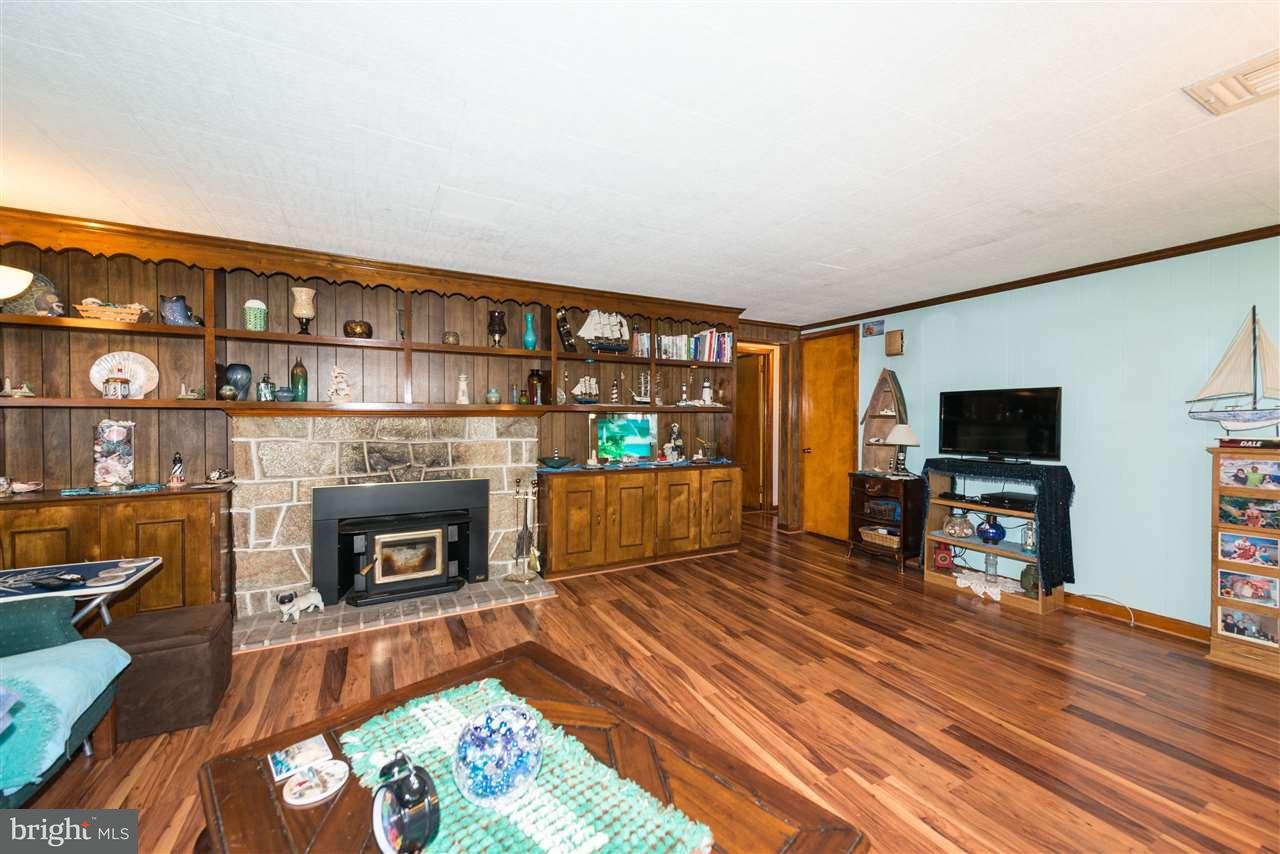 569 East Canal Road York, PA 17404 - Photo 6 of 25 Gallery Image 6