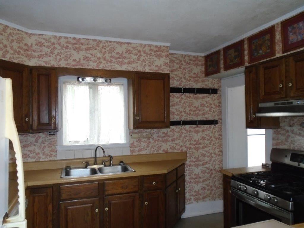 149 River Road Benton, ME 04901 - Photo 6 of 26 Kitchen