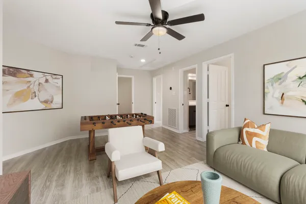 $770,000 | 35 Classic Oaks Place, The Woodlands, TX 77382