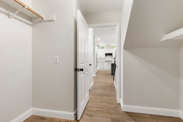 $770,000 | 35 Classic Oaks Place, The Woodlands, TX 77382
