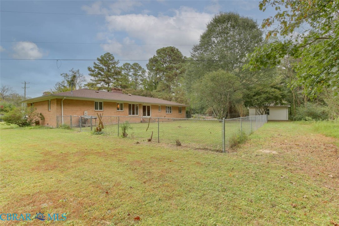 6822 Enfield Road Gloucester, VA 23061 - Photo 34 of 35 View of fenced yard