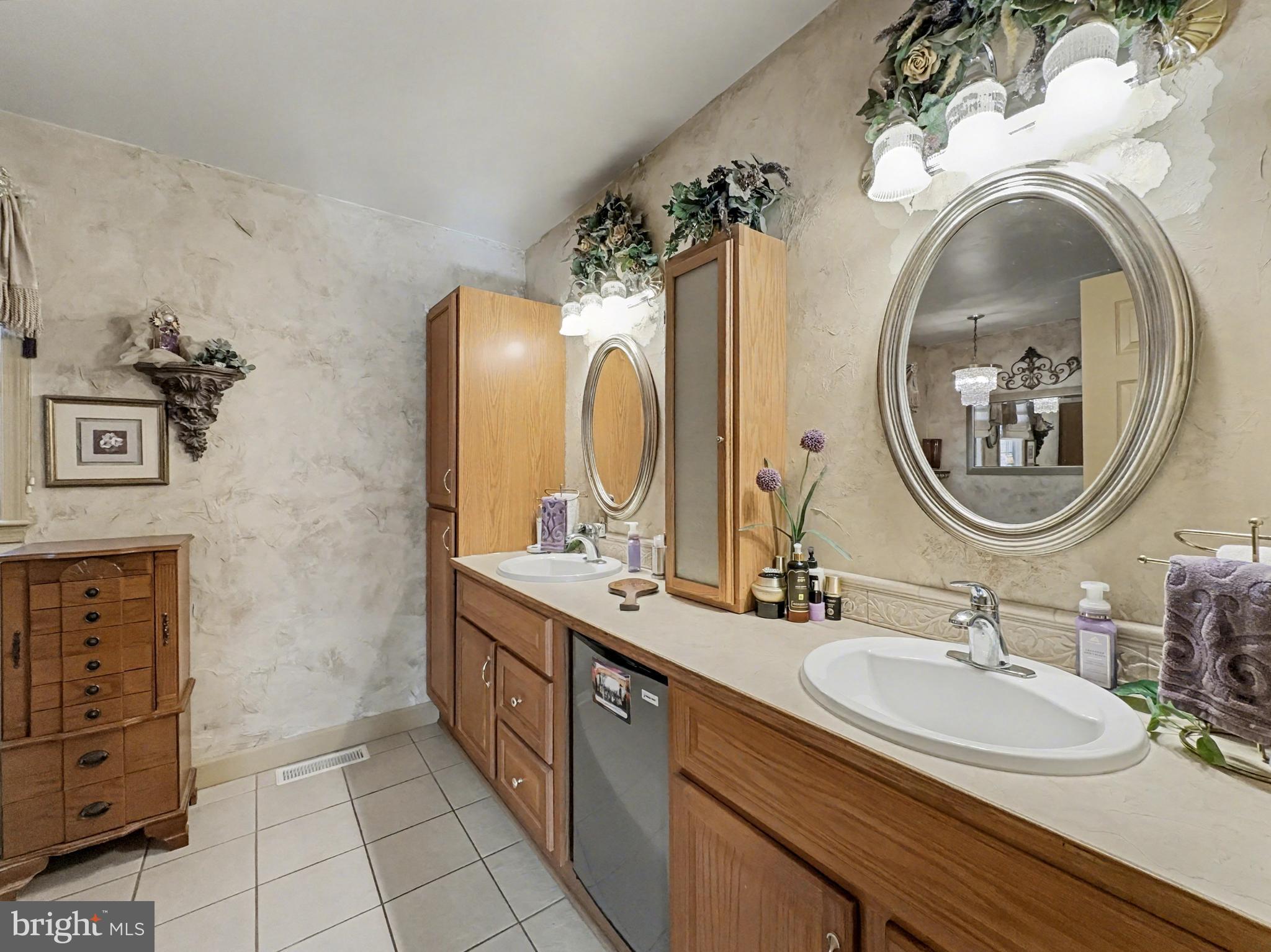 3121 Pineview Drive Dover, PA 17315 - Photo 8 of 21