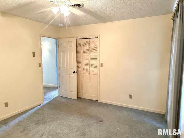 $289,900 | 1810 Paula Lane, Marion, IL 62959