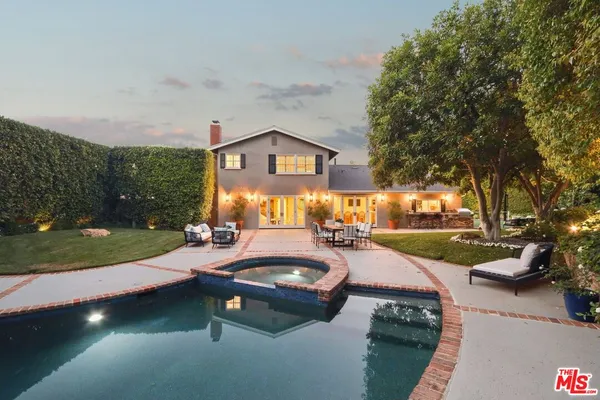 $3,089,000 | 17228 Benner Place, Encino, CA 91316