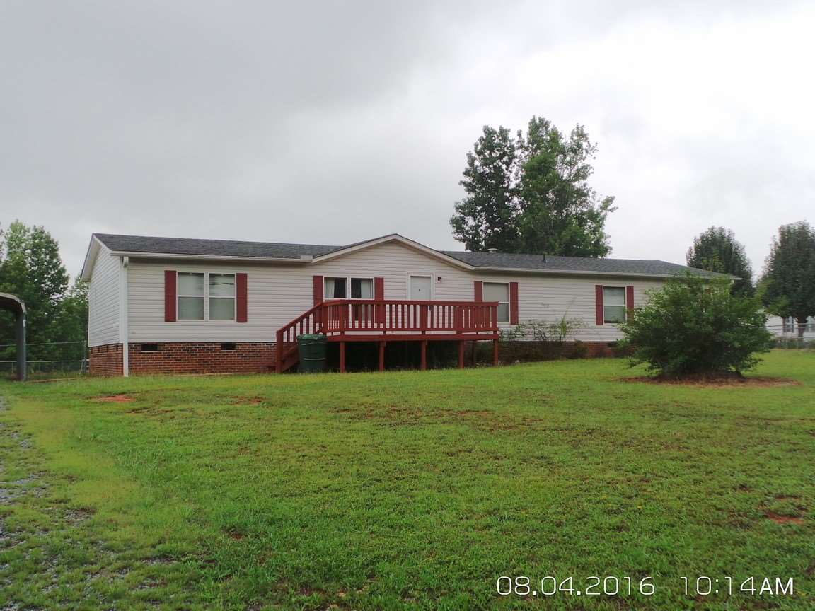 261 Burgess Road Gaffney, SC 29341 - Photo 1 of 18