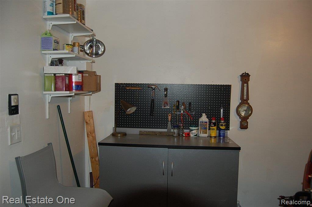 1794 Flagstone Circle, Unit 22 Rochester, MI 48307 - Photo 12 of 12 1794 Flagstone 022.JPG