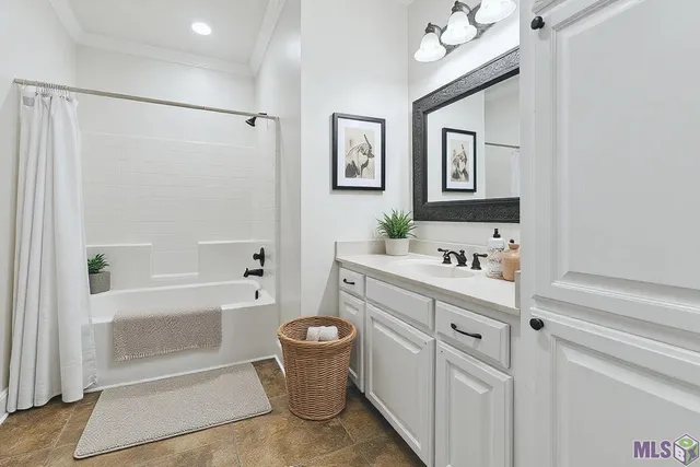 $639,900 | 11177 Toria Lane, St. Amant, LA 70774