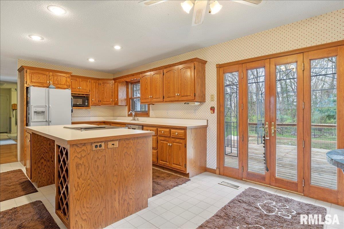 7777 Olde Carriage Way Springfield, IL 62712 - Photo 13 of 41