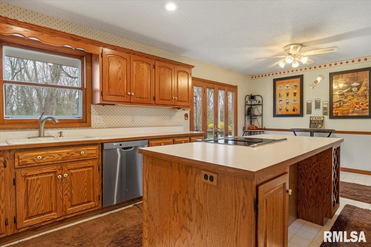7777 Olde Carriage Way Springfield, IL 62712 - Photo 15 of 41