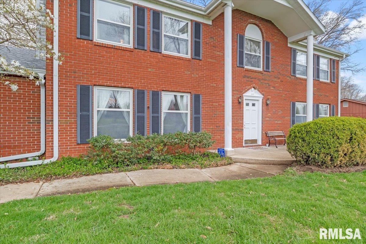 7777 Olde Carriage Way Springfield, IL 62712 - Photo 4 of 41