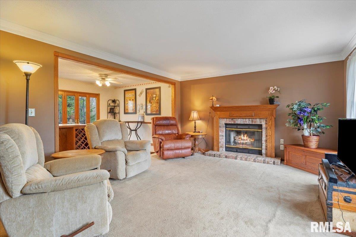 7777 Olde Carriage Way Springfield, IL 62712 - Photo 7 of 41