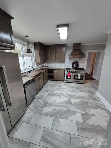 $2,400 | 19 Todd Drive Northeast, Concord, NC 28025