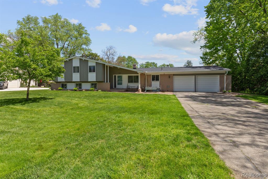 7271 Stonebrook Road West Bloomfield, MI 48322 - Photo 34 of 34