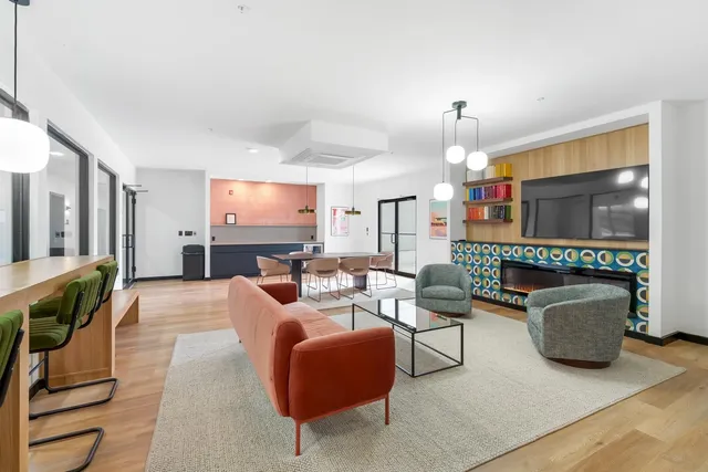 $2,292 | 175 West 7th Street, Unit 303, Bayonne, NJ 07002