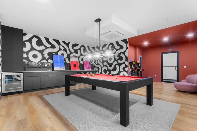 $2,292 | 175 West 7th Street, Unit 303, Bayonne, NJ 07002