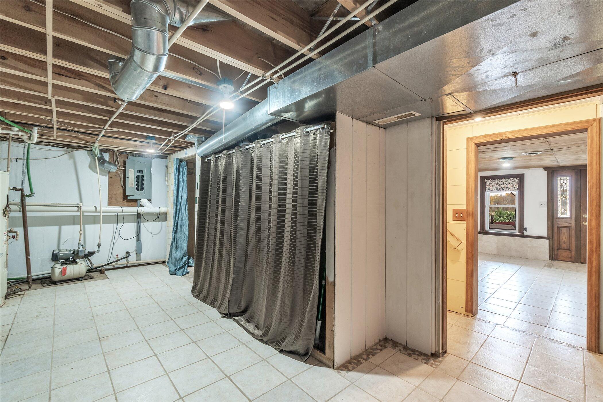1151 East County Line Road Homer, MI 49245 - Photo 37 of 55 25-1151-E-County-Line-Rd-WindowStill-Rea