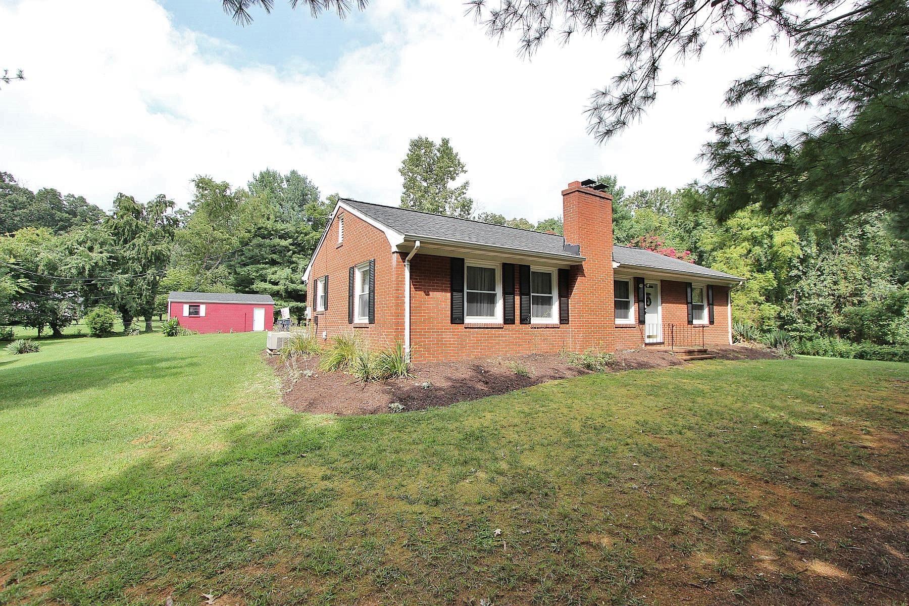 4608 Oak Road Northwest Roanoke, VA 24017 - Photo 7 of 39 IMG_8059