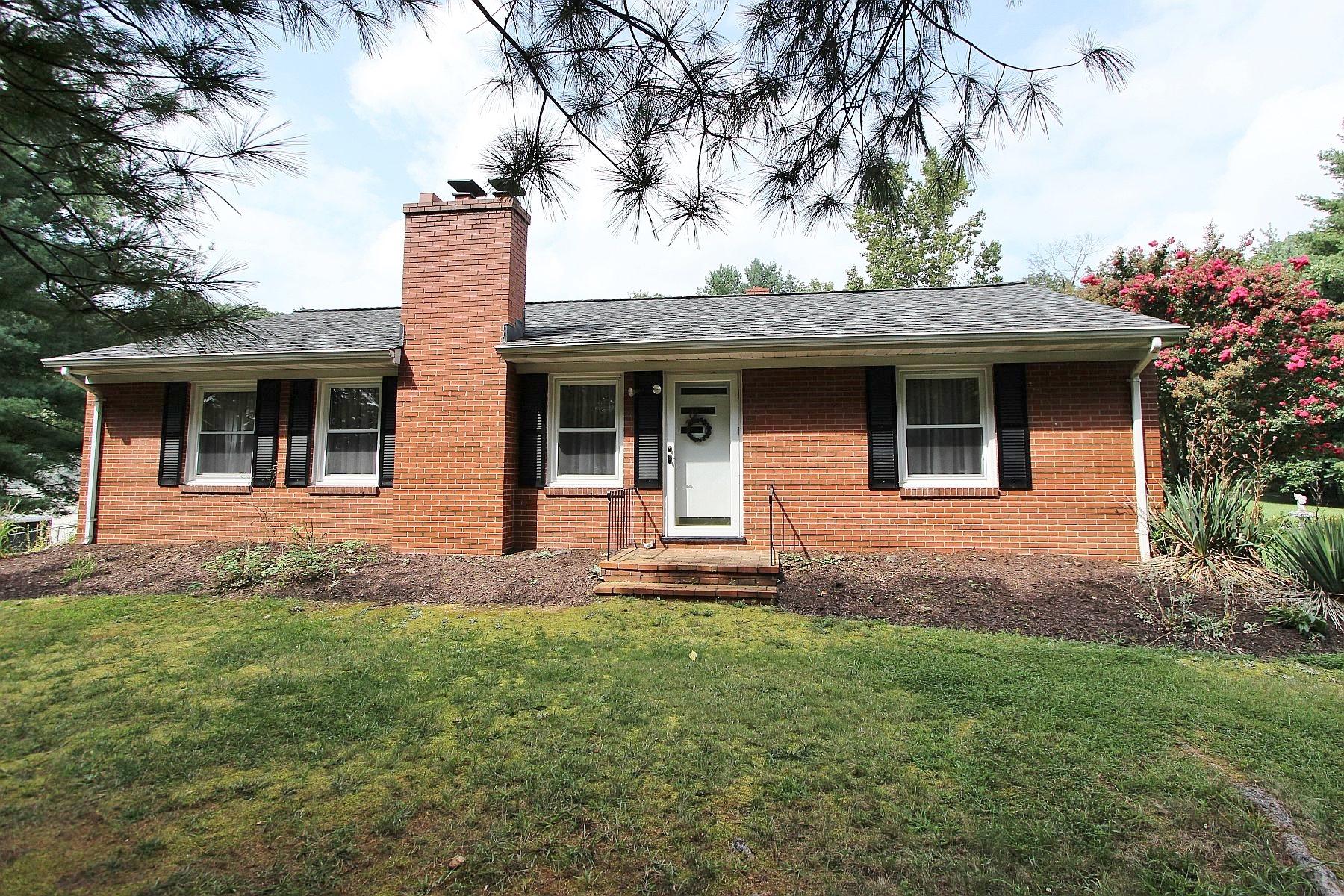 4608 Oak Road Northwest Roanoke, VA 24017 - Photo 8 of 39 IMG_8061