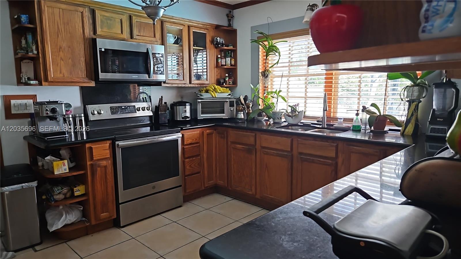 6895 Tamiami Canal Road Miami, FL 33126 - Photo 14 of 17