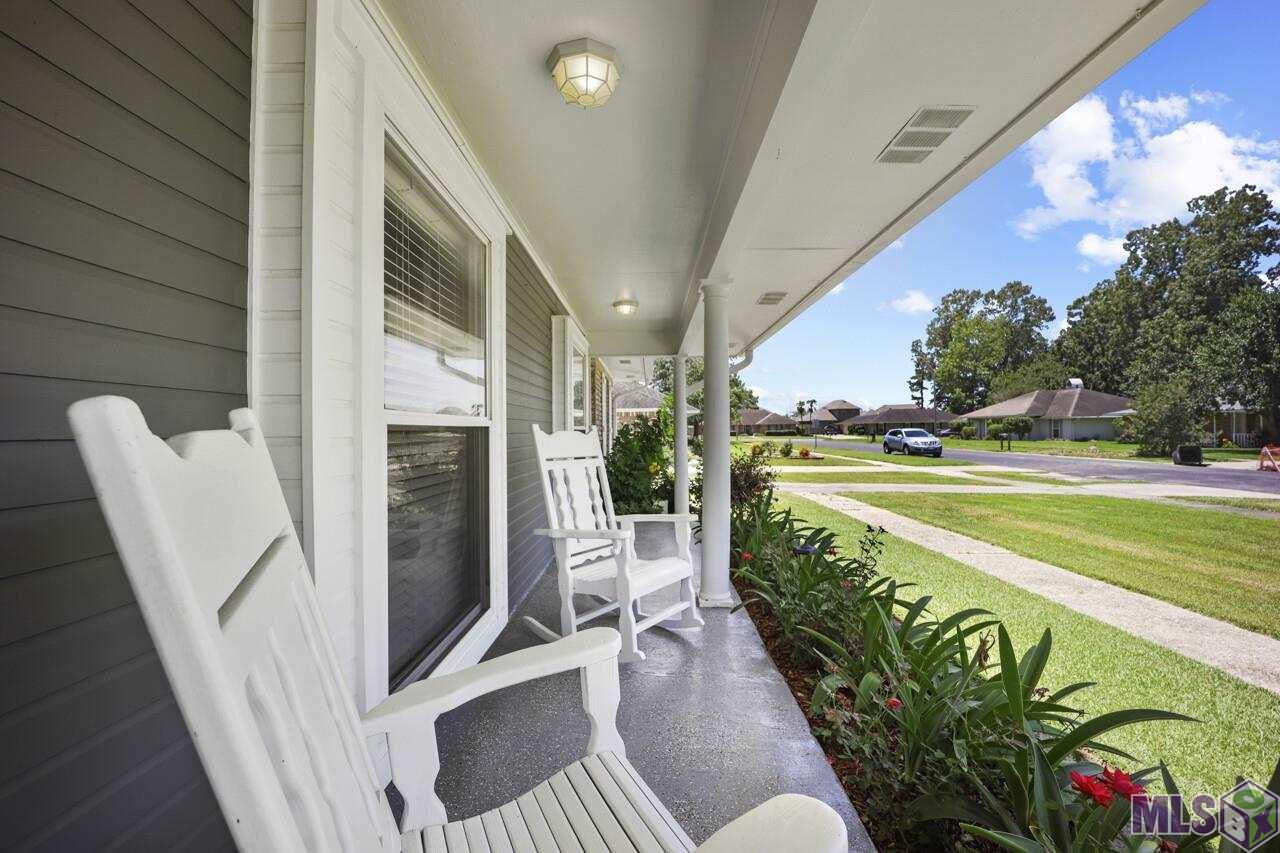 6225 Chattanooga Drive Baton Rouge, LA 70817 - Photo 3 of 32