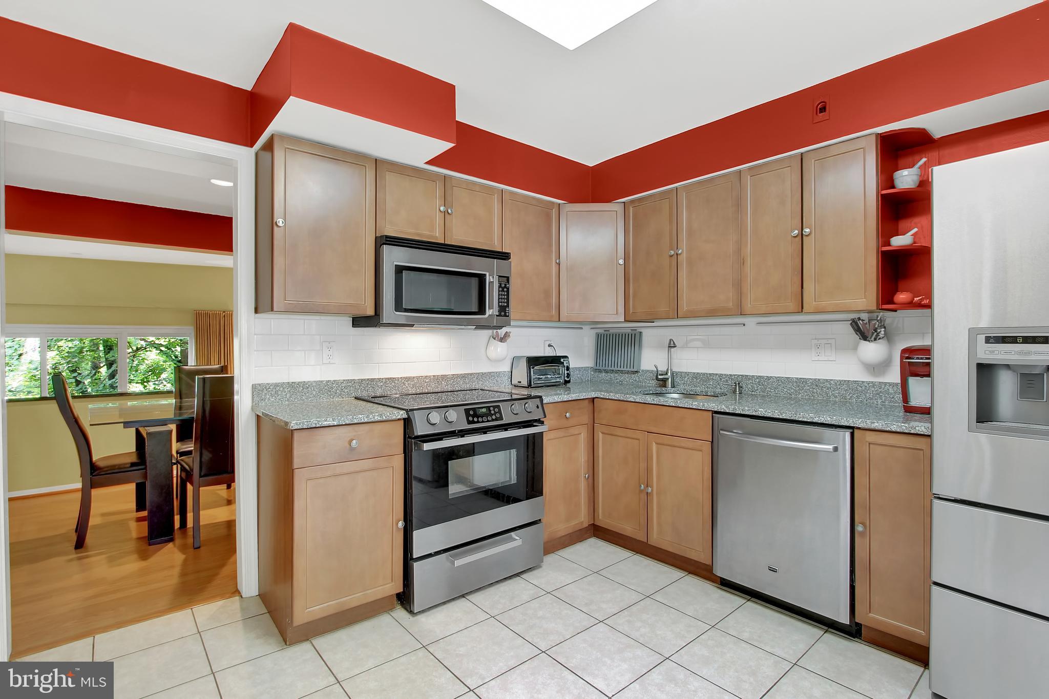 1909 Greenberry Road Baltimore, MD 21209 - Photo 4 of 33 kitchen