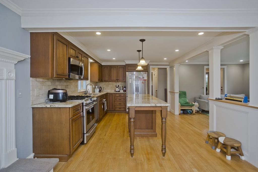 233 Franklin Road Longmeadow, MA 01106 - Photo 16 of 37