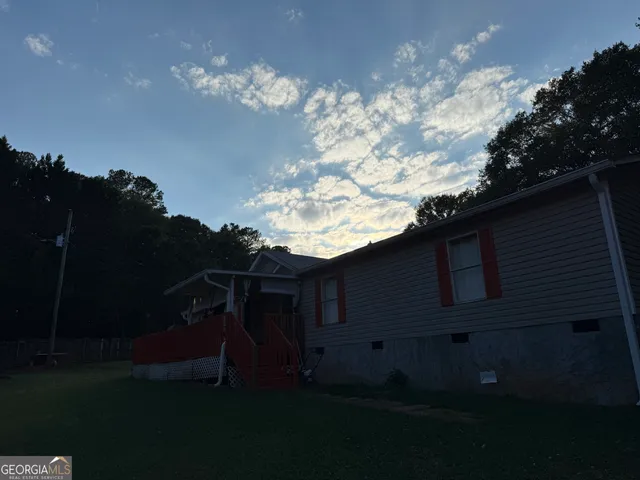 a backyard of a house