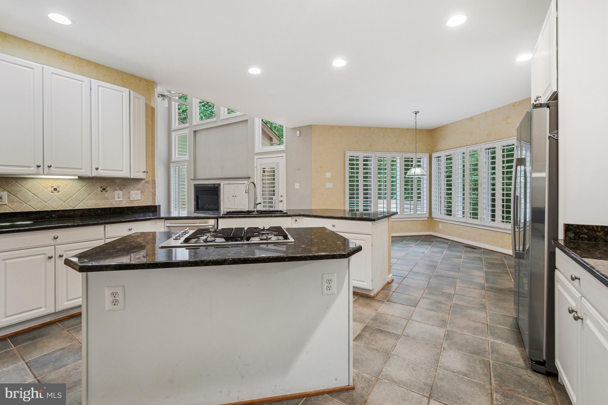 1104 Water Pointe Lane Reston, VA 20194 - Photo 10 of 44
