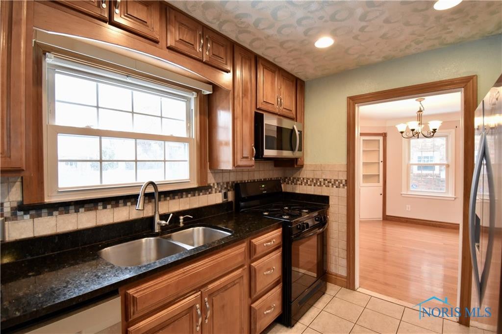 2807 Goddard Road Toledo, OH 43606 - Photo 10 of 26 Gallery Image 10
