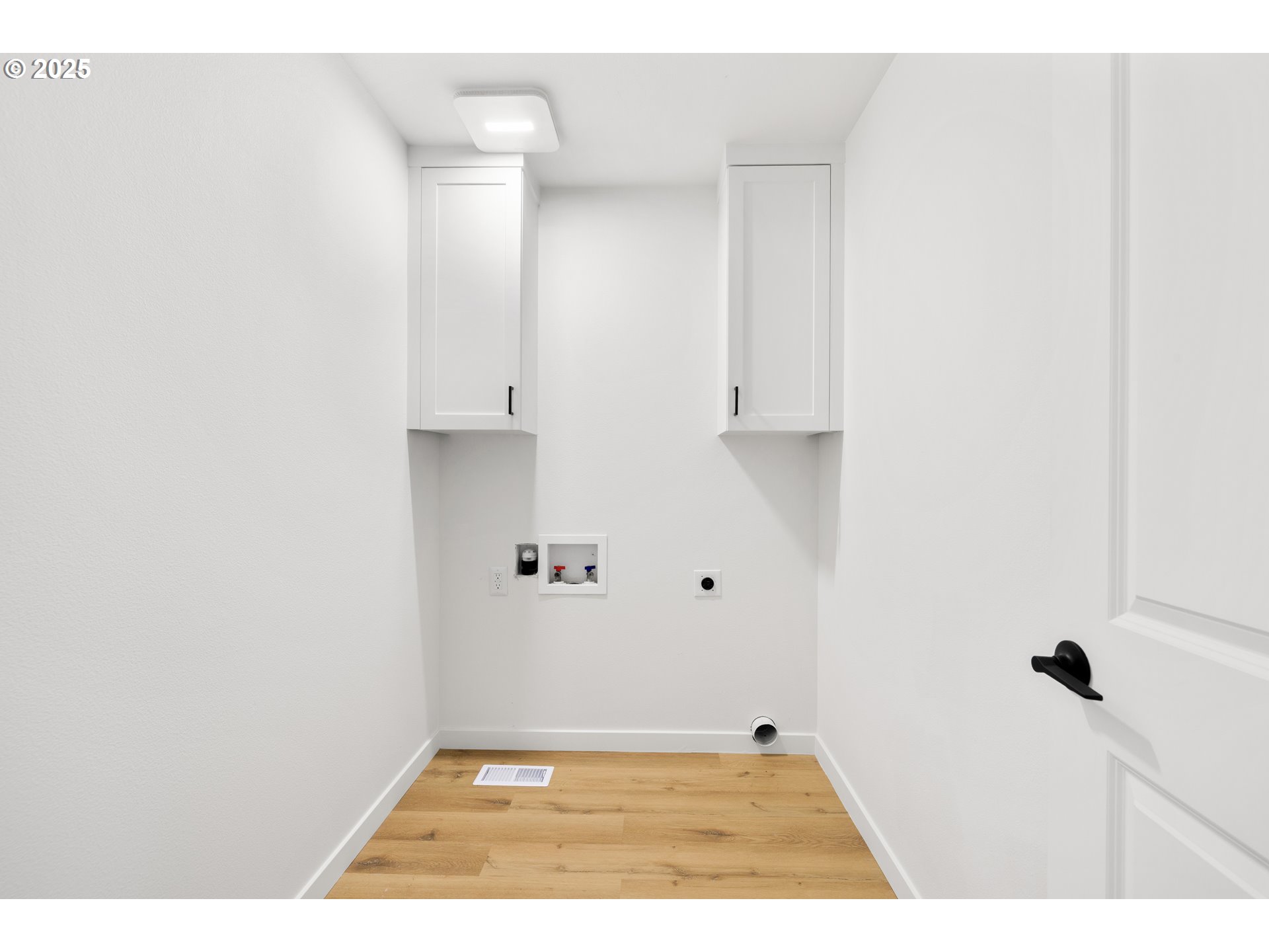 142 Northeast 128th Avenue Portland, OR 97230 - Photo 22 of 43