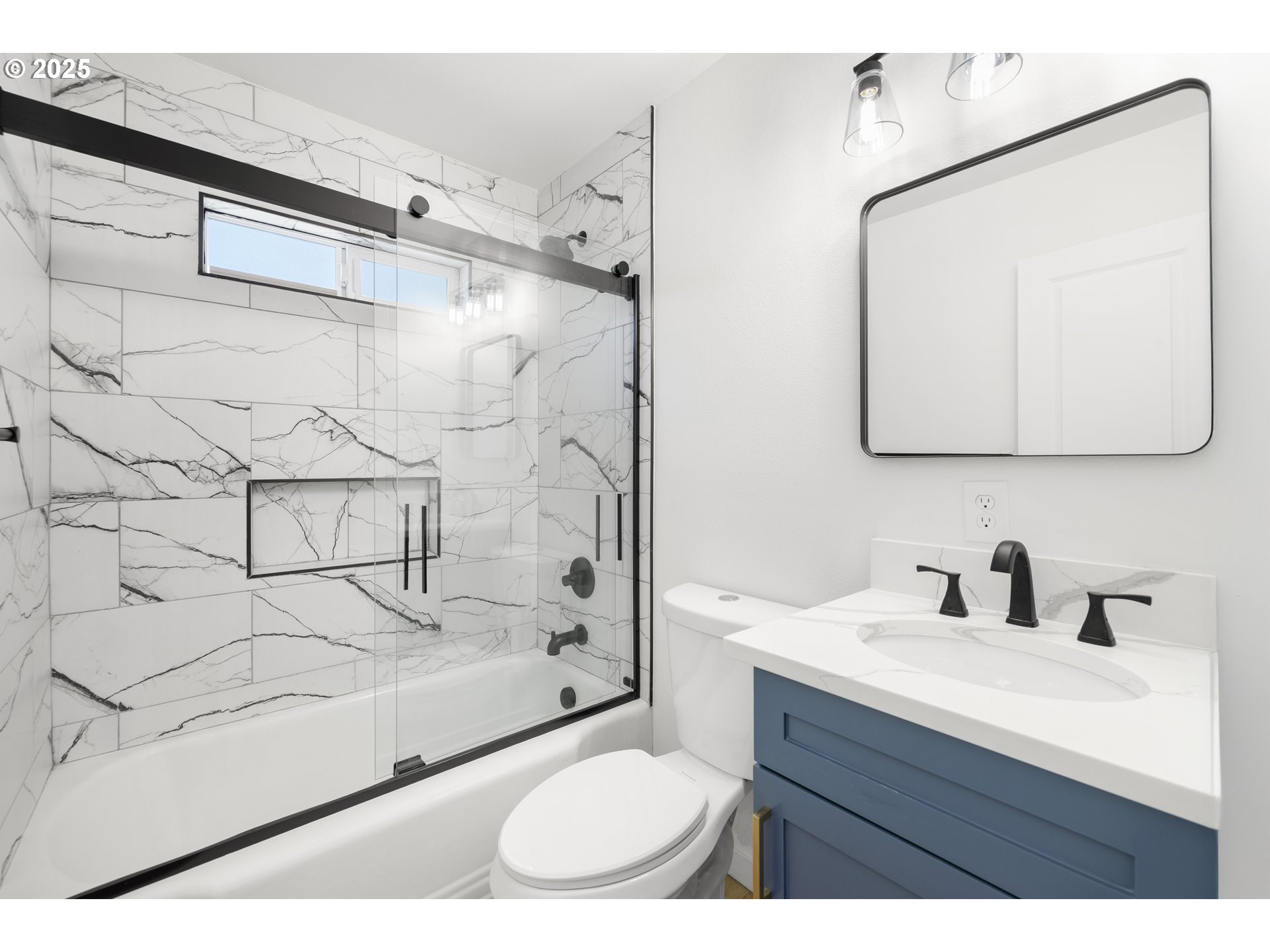 142 Northeast 128th Avenue Portland, OR 97230 - Photo 28 of 43 a bathroom with a sink a toilet and shower