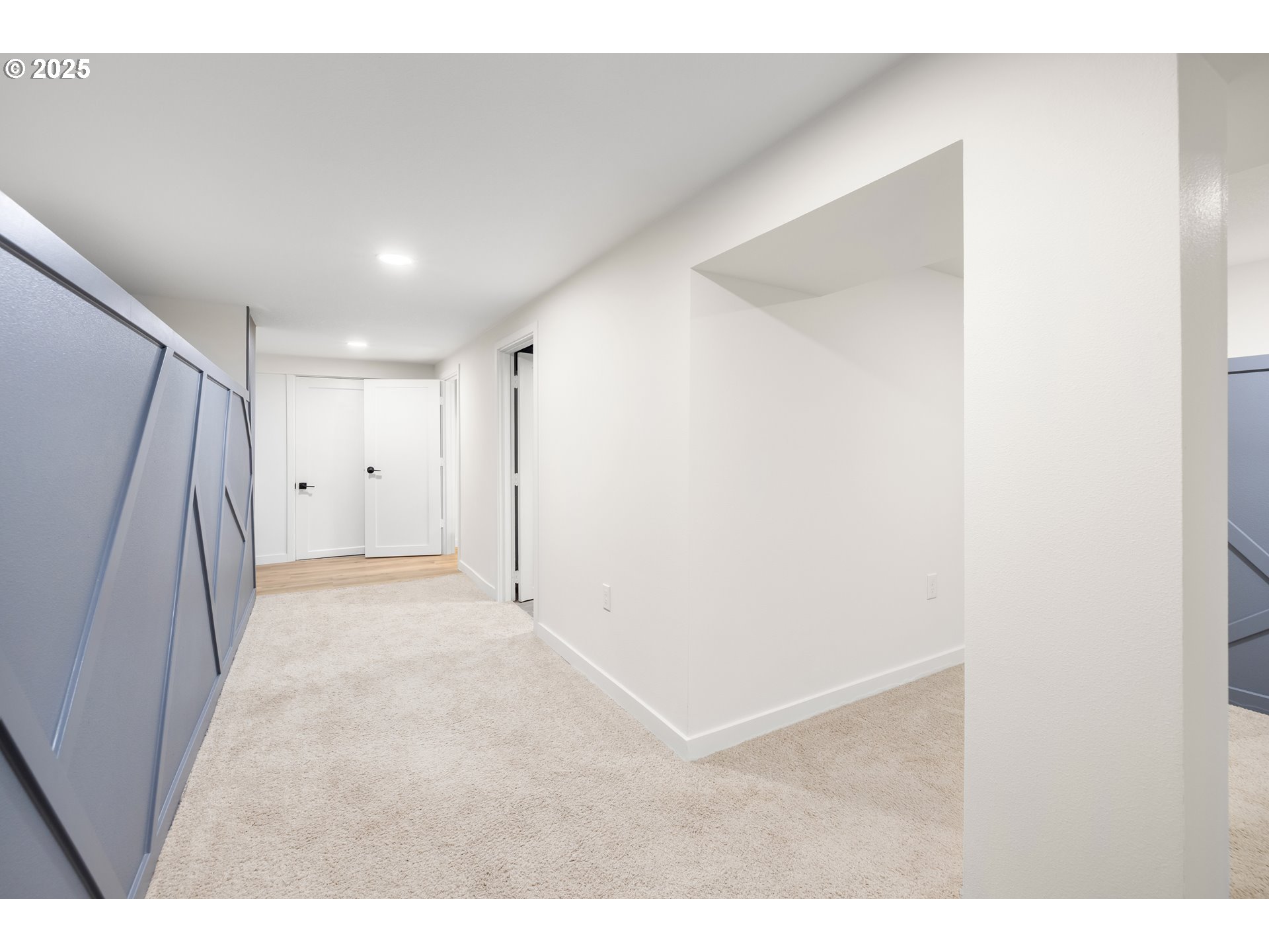 142 Northeast 128th Avenue Portland, OR 97230 - Photo 38 of 43 a view of an empty room