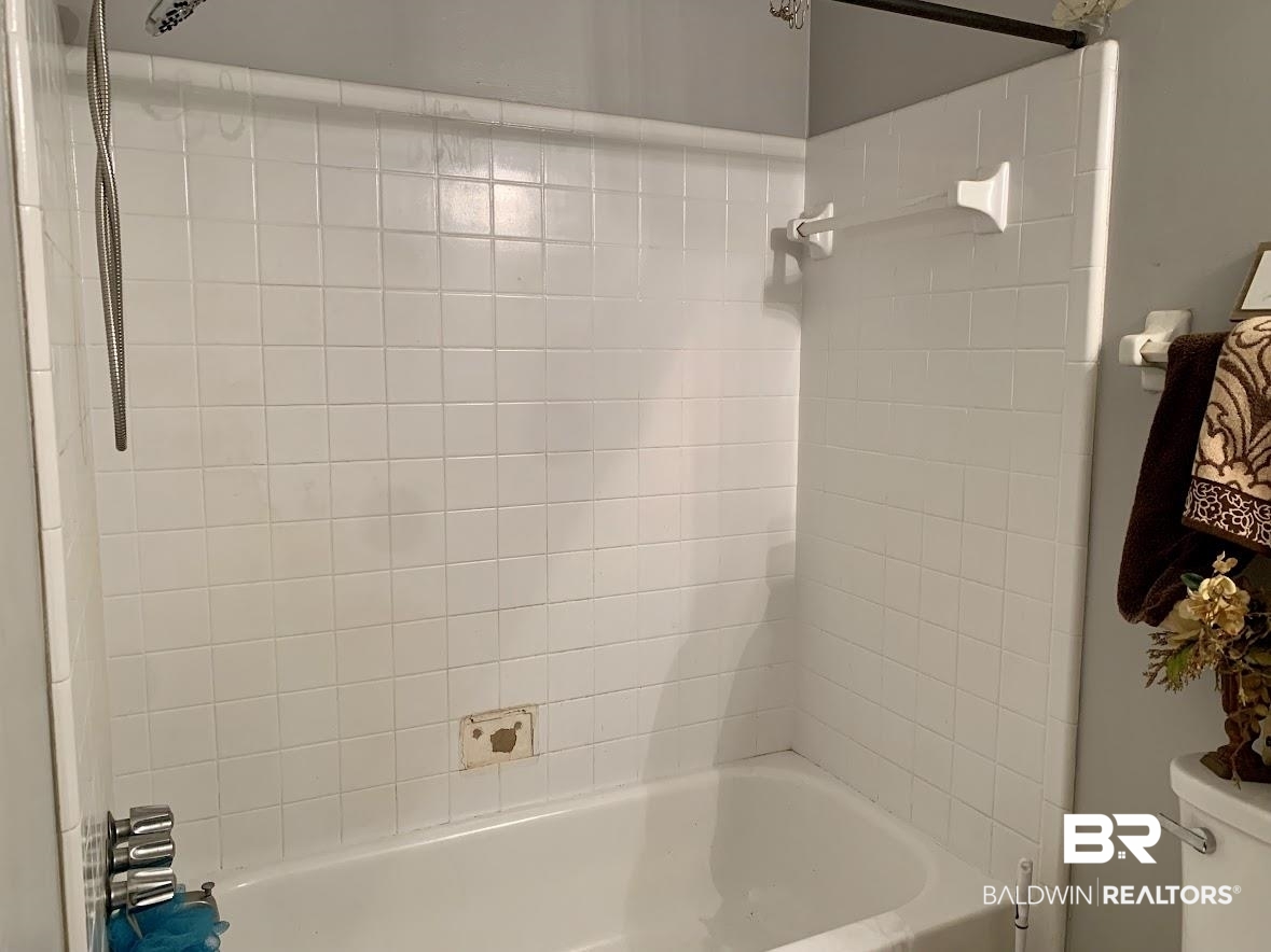 1822 Spring Brook Court Mobile, AL 36609 - Photo 14 of 26