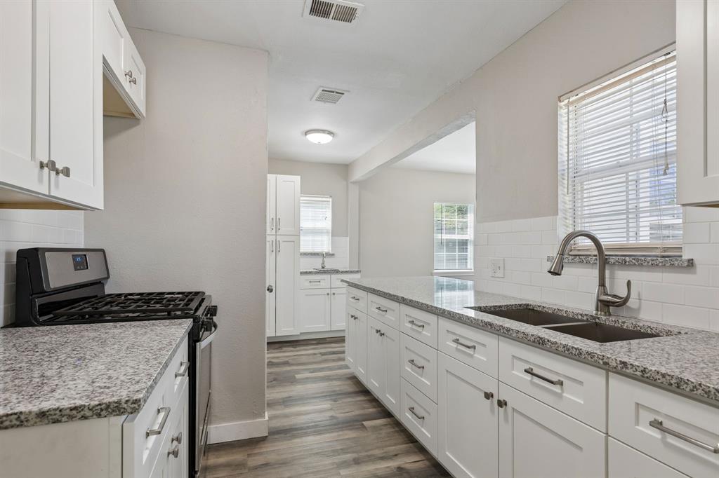 227 South Hampton Road Dallas, TX 75208 - Photo 7 of 21 Gallery Image 7