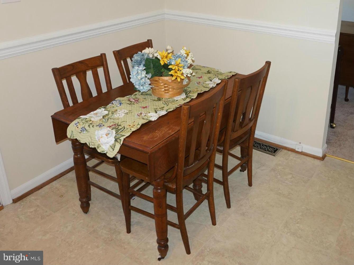 804 West Poplar Road Sterling, VA 20164 - Photo 17 of 22 Kitchen