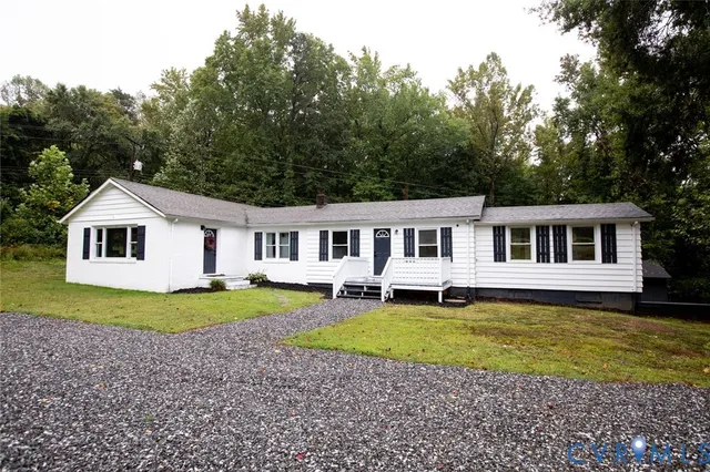 $282,400 | 3153 West 3rd Street, Farmville, VA 23901