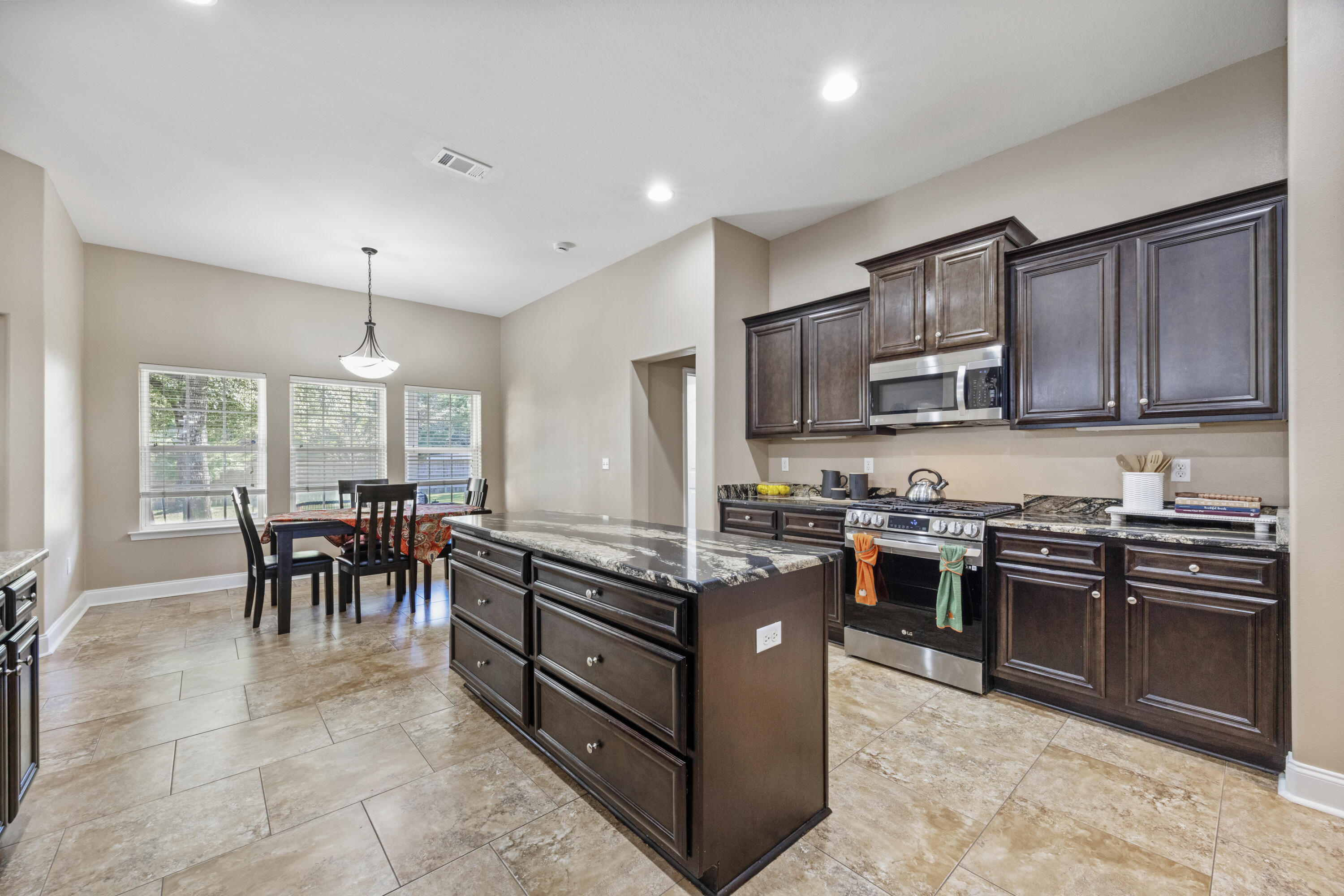 5774 Wayne Rogers Road Crestview, FL 32539 - Photo 17 of 63 27-27