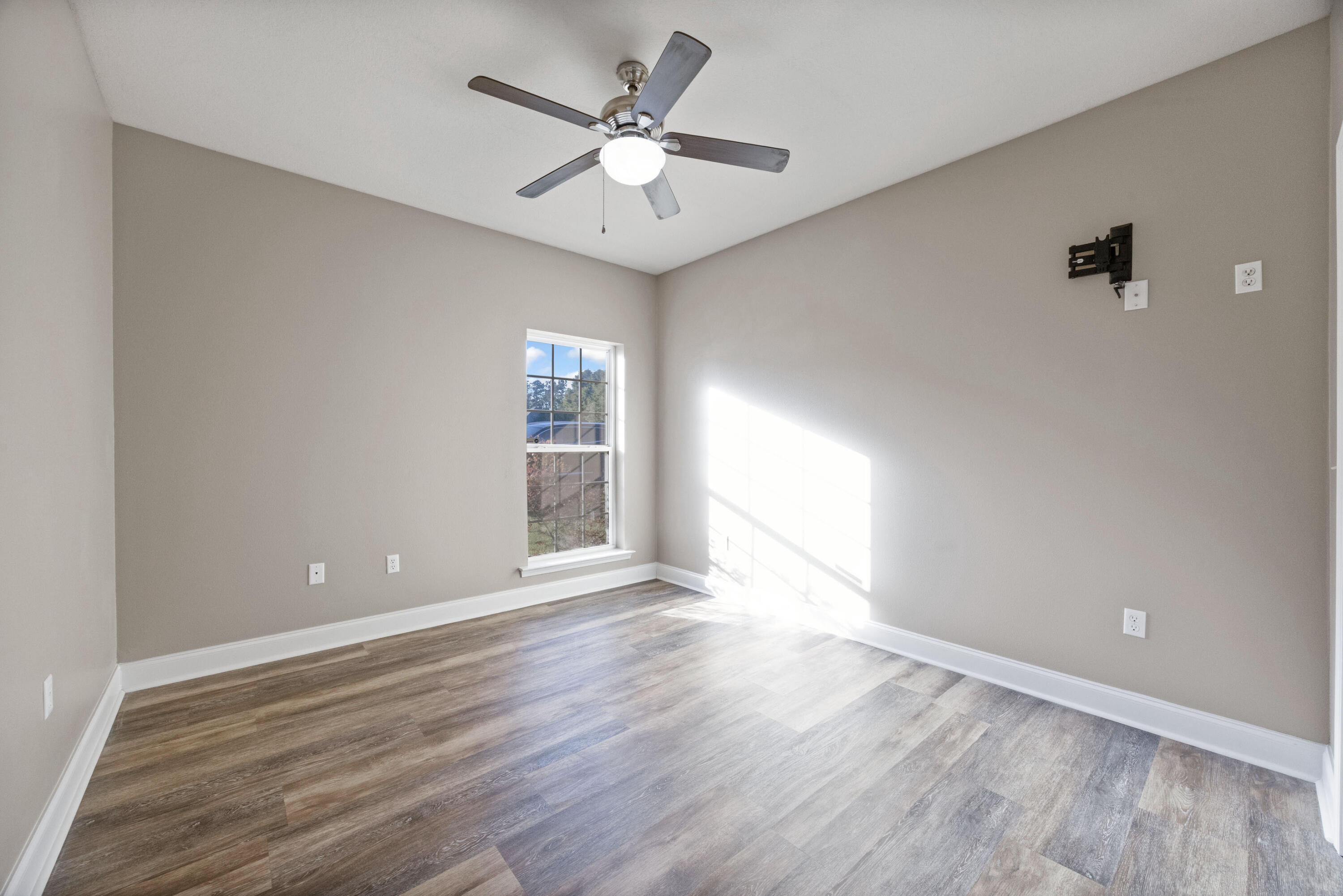 5774 Wayne Rogers Road Crestview, FL 32539 - Photo 45 of 63 56-57