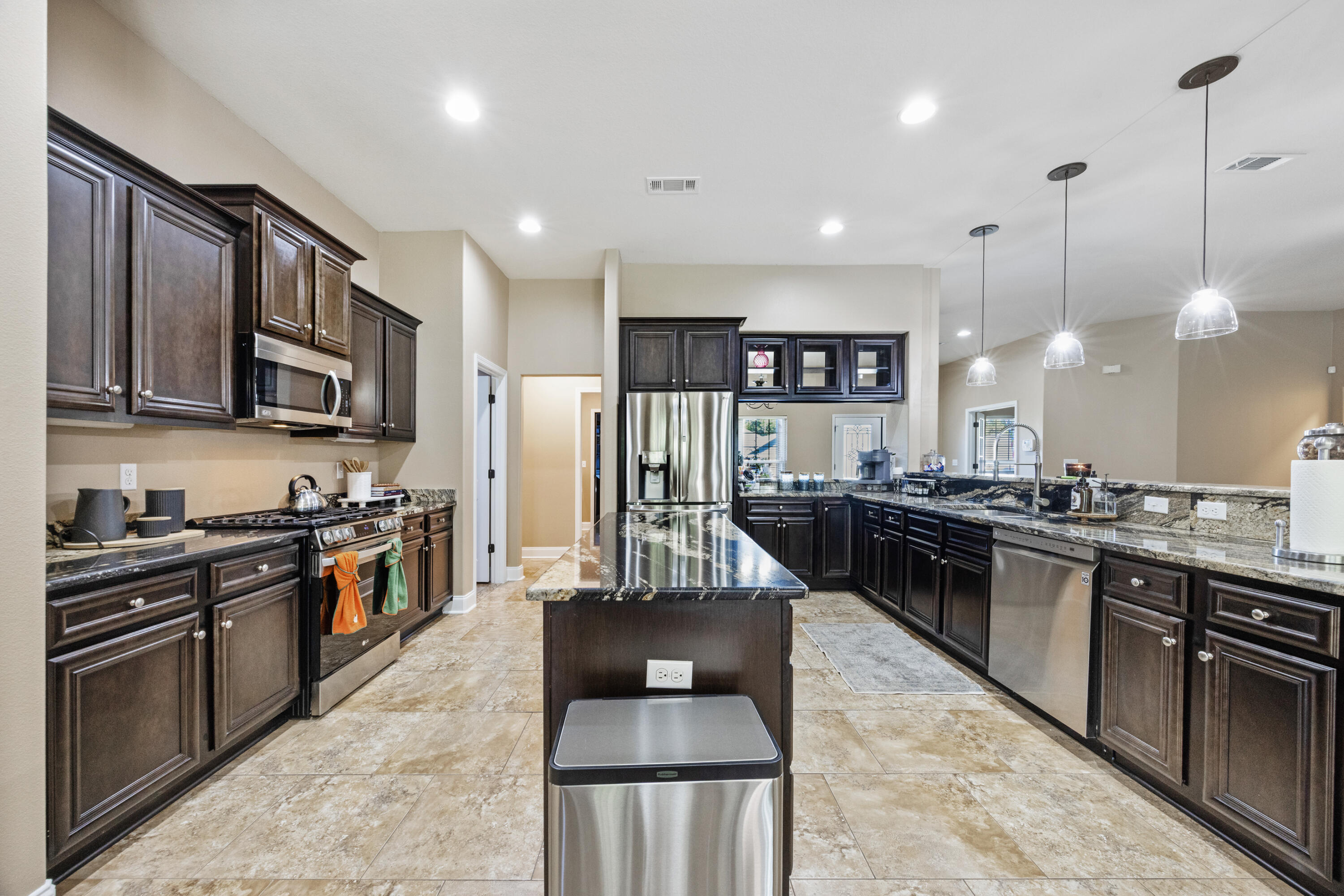 5774 Wayne Rogers Road Crestview, FL 32539 - Photo 10 of 63 24-24