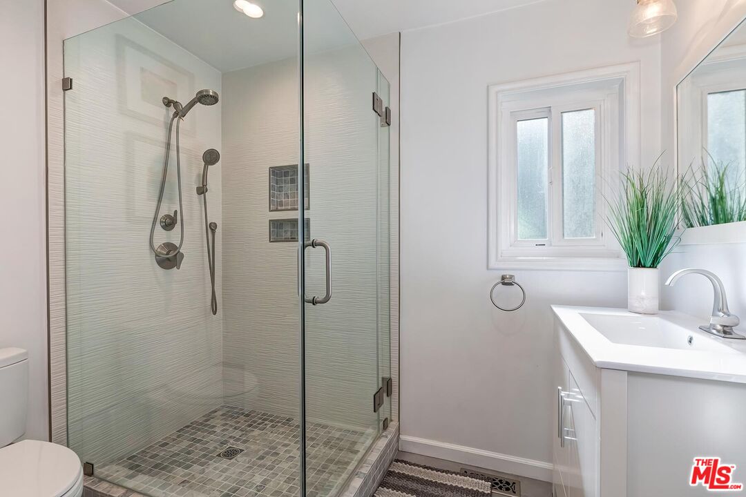 434 West Maple Avenue El Segundo, CA 90245 - Photo 21 of 29 a bathroom with a shower sink and toilet