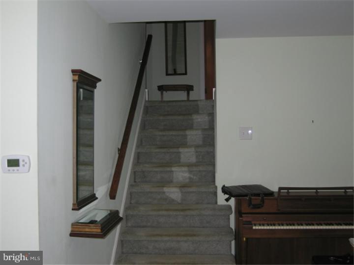 617 Pinney Road Huntingdon Valley, PA 19006 - Photo 12 of 24 Gallery Image 12