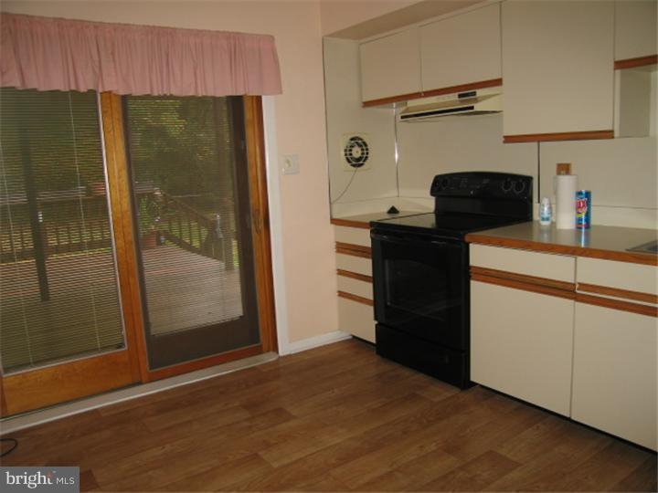 617 Pinney Road Huntingdon Valley, PA 19006 - Photo 6 of 24 Gallery Image 6