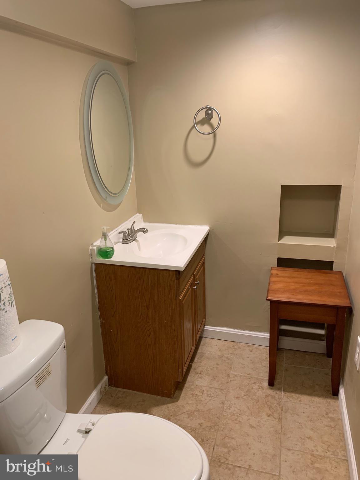 821 Lynvue Road Linthicum Heights, MD 21090 - Photo 24 of 27