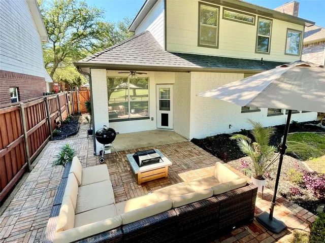 a view of outdoor space yard and patio