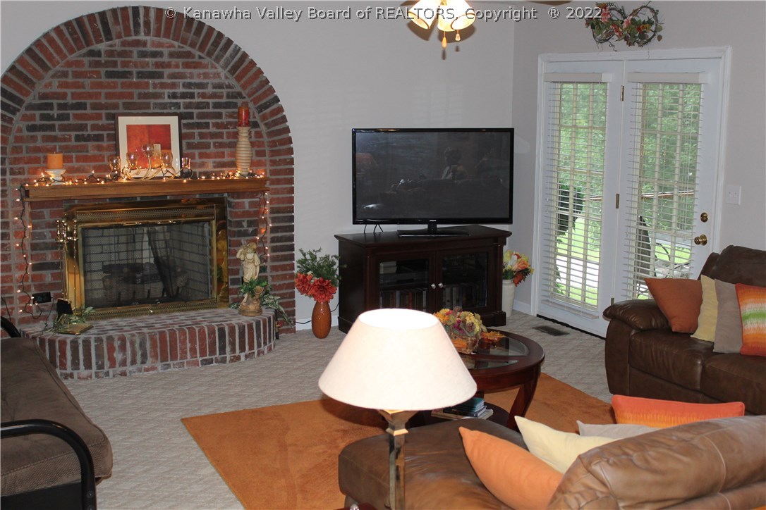 207 Dutch Road Charleston, WV 25302 - Photo 17 of 28 Gallery Image 17