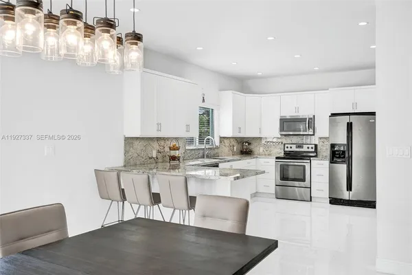 $5,900 | 1102 Meadow Lark Avenue, Miami Springs, FL 33166