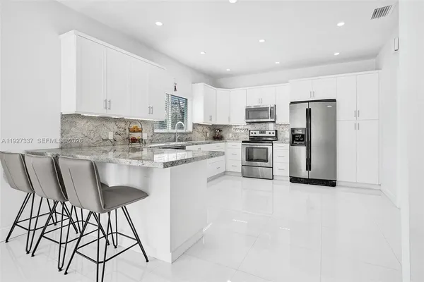 $5,900 | 1102 Meadow Lark Avenue, Miami Springs, FL 33166