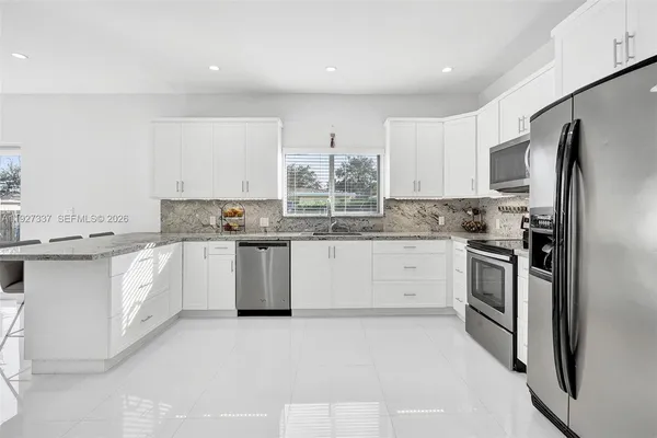 $5,900 | 1102 Meadow Lark Avenue, Miami Springs, FL 33166