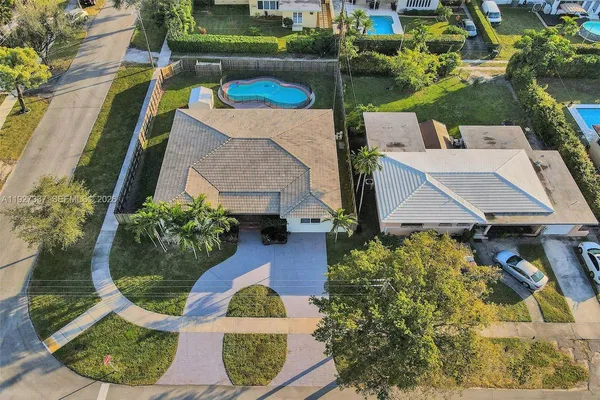 $5,900 | 1102 Meadow Lark Avenue, Miami Springs, FL 33166